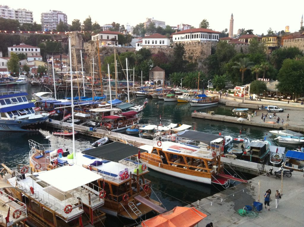 Der alte Hafen von Antalya